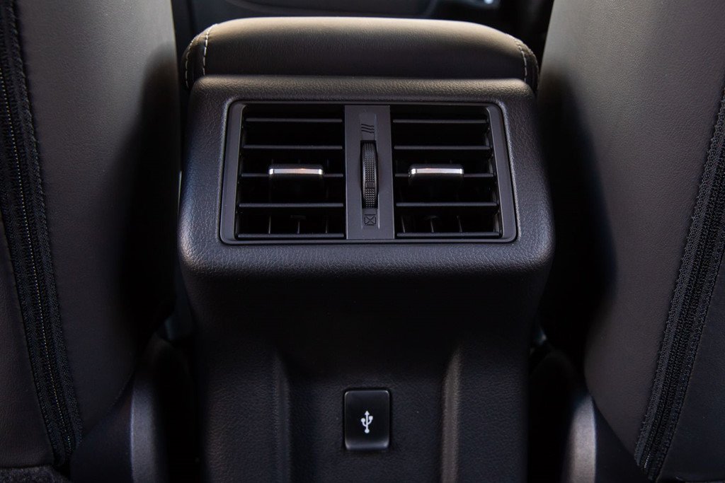 Mitsubishi Outlander 2019: Thay doi nho tao nen khac biet lon hinh anh 5