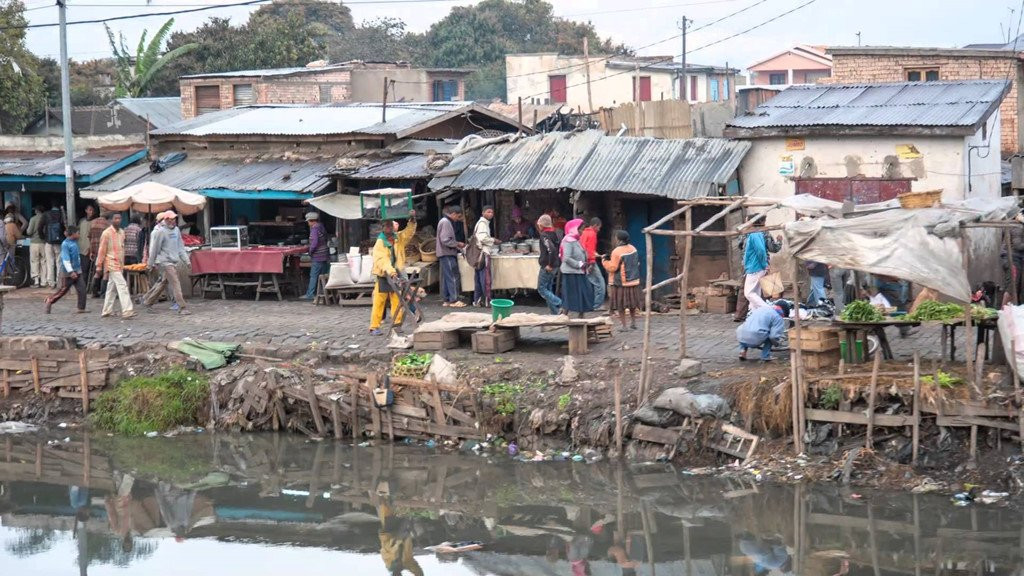 15 quoc gia giau va ngheo nhat the gioi trong 2 nam toi hinh anh 26