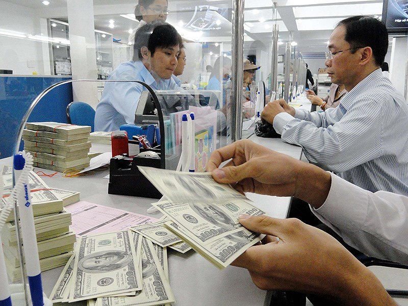 USD biến động: Kẻ cười, người khóc - ảnh 1