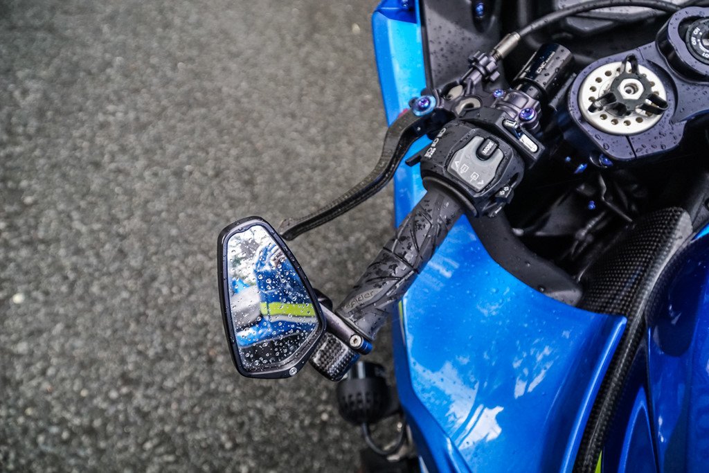 Suzuki GSX-R1000 cua biker Sai Gon voi goi do xe dua hon 500 trieu hinh anh 6
