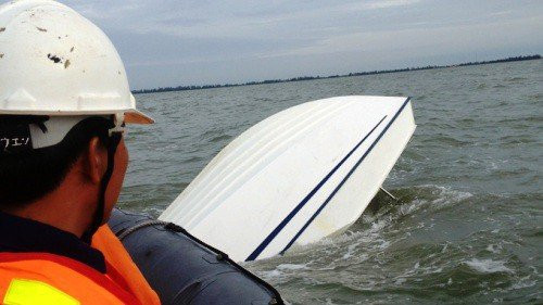 Truy tố 2 giám đốc vụ chìm tàu làm 9 người chết ở Cần Giờ - Ảnh 1.