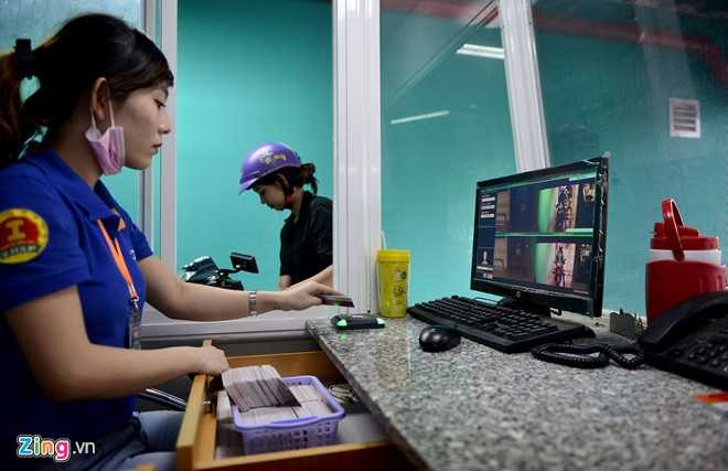 Nha de xe '5 sao' tai Tan Son Nhat hinh anh 10