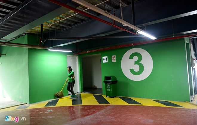 Nha de xe '5 sao' tai Tan Son Nhat hinh anh 11