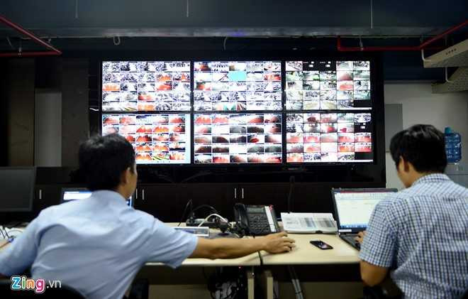 Nha de xe '5 sao' tai Tan Son Nhat hinh anh 14