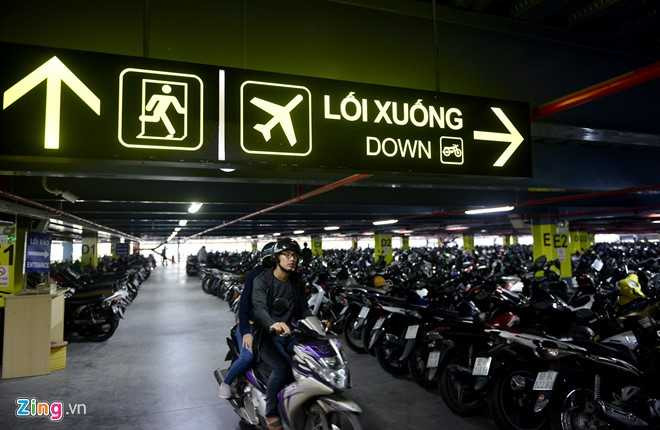 Nha de xe '5 sao' tai Tan Son Nhat hinh anh 3