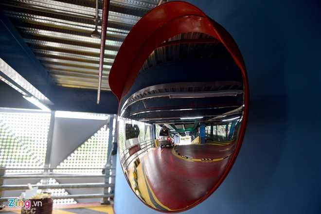 Nha de xe '5 sao' tai Tan Son Nhat hinh anh 8