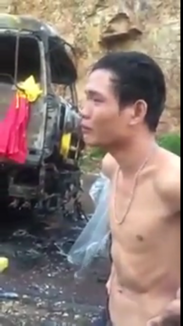 Phụ xe gặp nạn rơi nước mắt trước dòng người xông vào hôi của