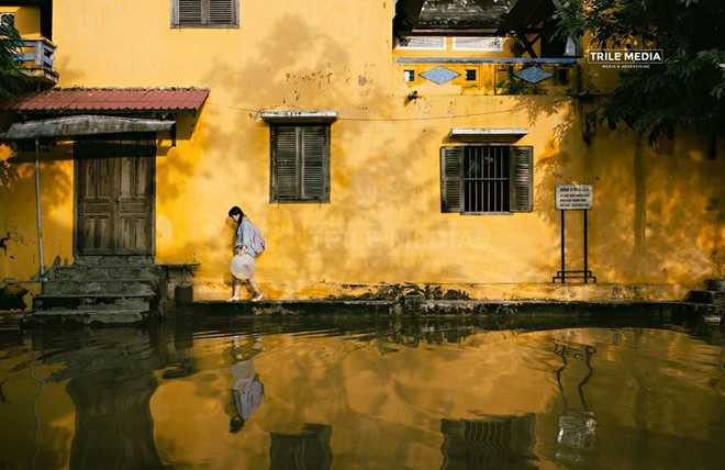 Ghe thuyen vao pho co Hoi An ngay ngap nuoc hinh anh 7