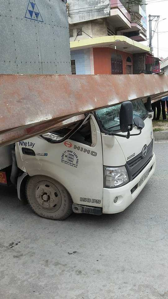 Hiện trường vụ tai nạn hy hữu.