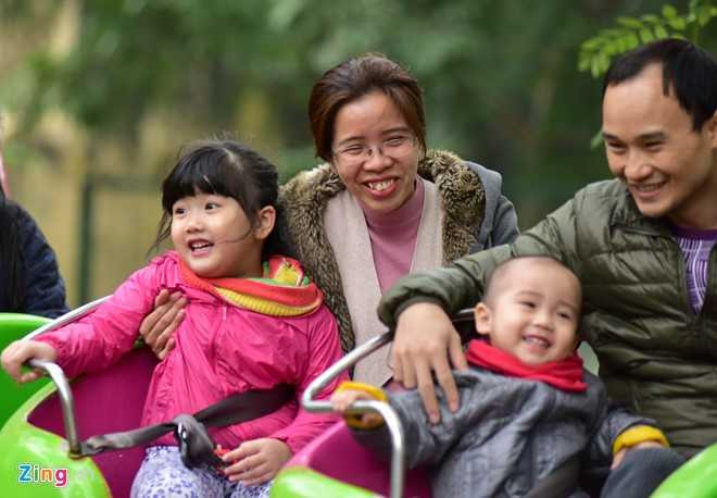 Nguoi dan un un di choi Tet hinh anh 5