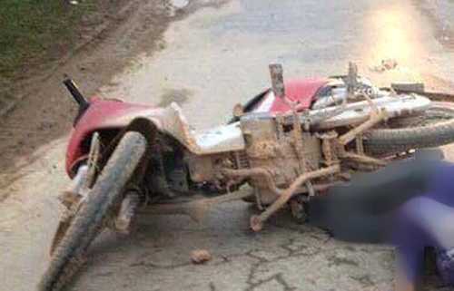  Hiện trường vụ tai nạn thương tâm xe tải cán chết thiếu nữ 16 tuổi - Ảnh: Tú Nguyễn 