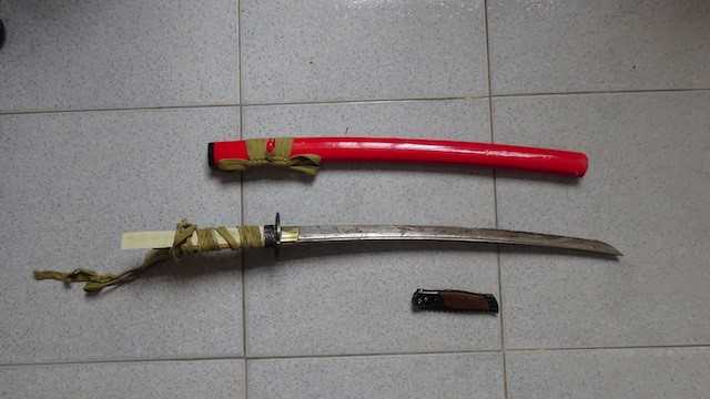 Bat nhom thanh nien truy sat nguoi sang mung 5 Tet hinh anh 1