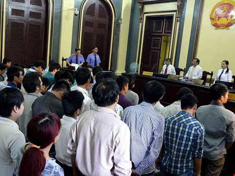 Ăn uống với đương sự, thẩm phán sẽ bị hạ lương? - ảnh 1