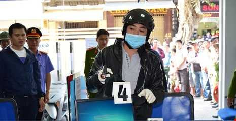 Dung lai hien truong vu cuop Ngan hang BIDV o Hue hinh anh 2