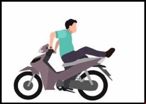 Quay người về phía sau để điều khiển xe hoặc bịt mắt điều khiển xe