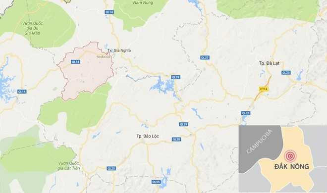 Bat nhom thanh nien thue oto, mang sung di trom hinh anh 1