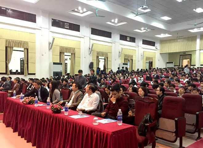 DH Kinh te Quoc dan mo them to hop moi, tang uu tien xet tuyen hinh anh 1