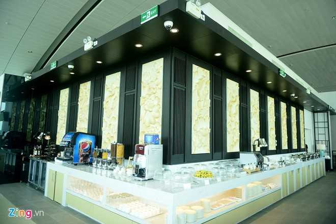 Phong cho hang sang moi tai san bay Tan Son Nhat hinh anh 11