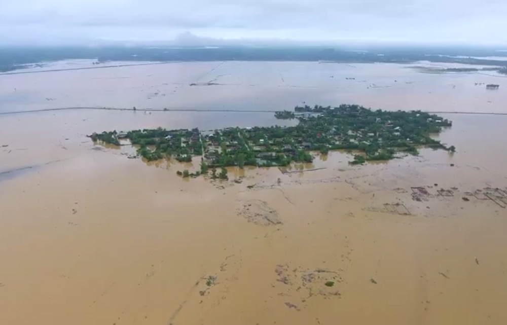 huyen-vinh-linh-quang-tri-nhung-canh-dong-rong-lon-bi-nuoc-lu-nhan-chim-1656