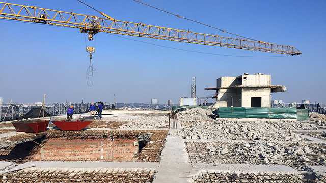 Đơn vị thi công cắt ngọn vừa có công văn đề nghị dừng thi công phá dỡ giai đoạn 2 tại toà nhà 8B Lê Trực.