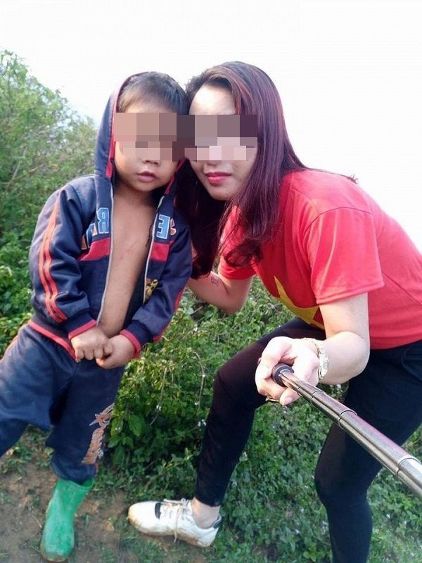 Hinh anh Bi to quyt tien taxi, nu phuot thu so hai xoa het anh tren facebook 3