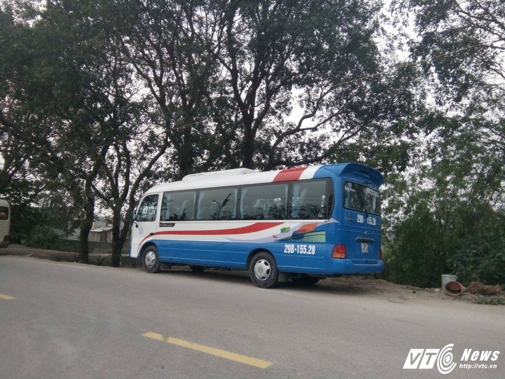 Hinh anh Ong Nguyen Duc Chung doi thoai voi nguoi dan Dong Tam