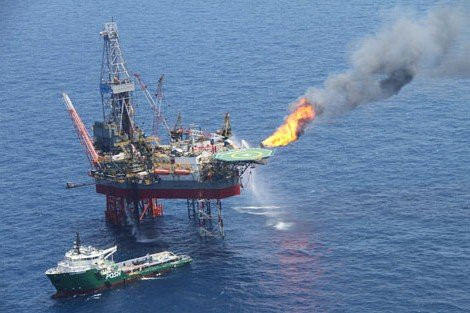 Hinh anh Tong Giam doc PetroVietnam dong vien nguoi lao dong giu vung tinh than 'nguoi di tim lua'