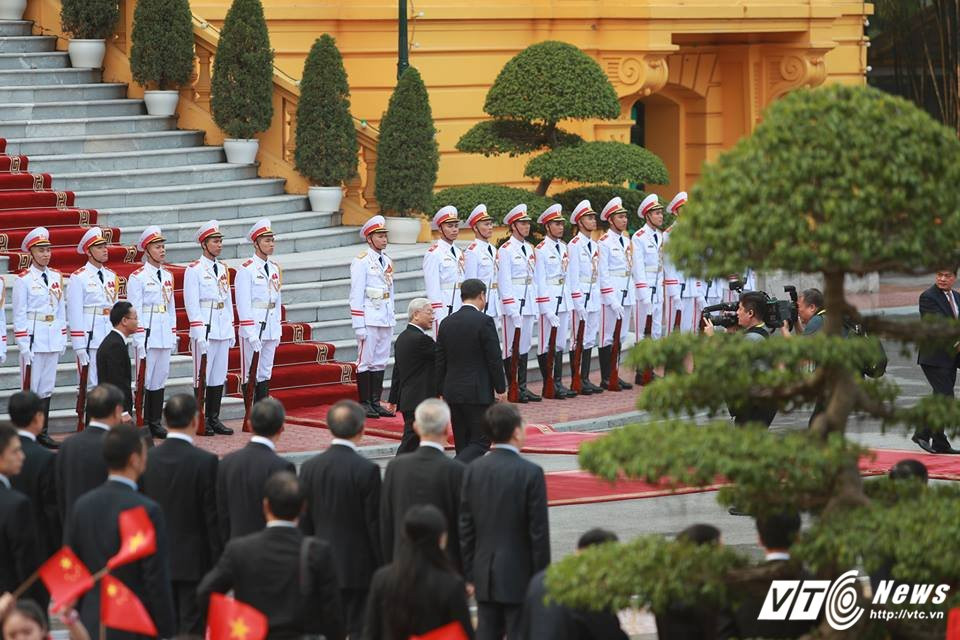 23513222_310570382755179_95955428_n 6