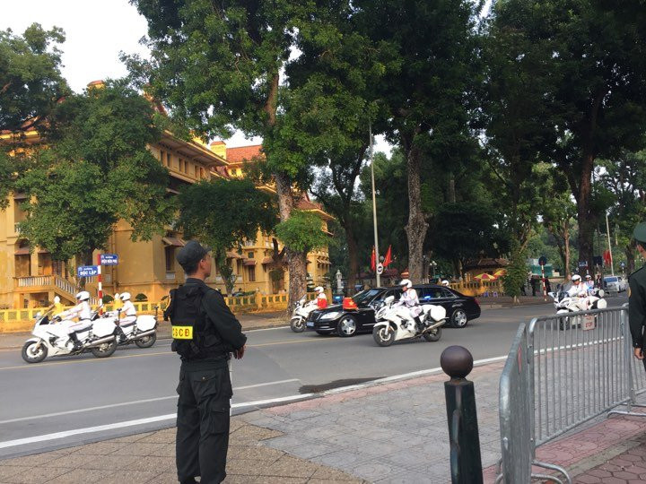 23513395_942540675900002_1750346151_n 3