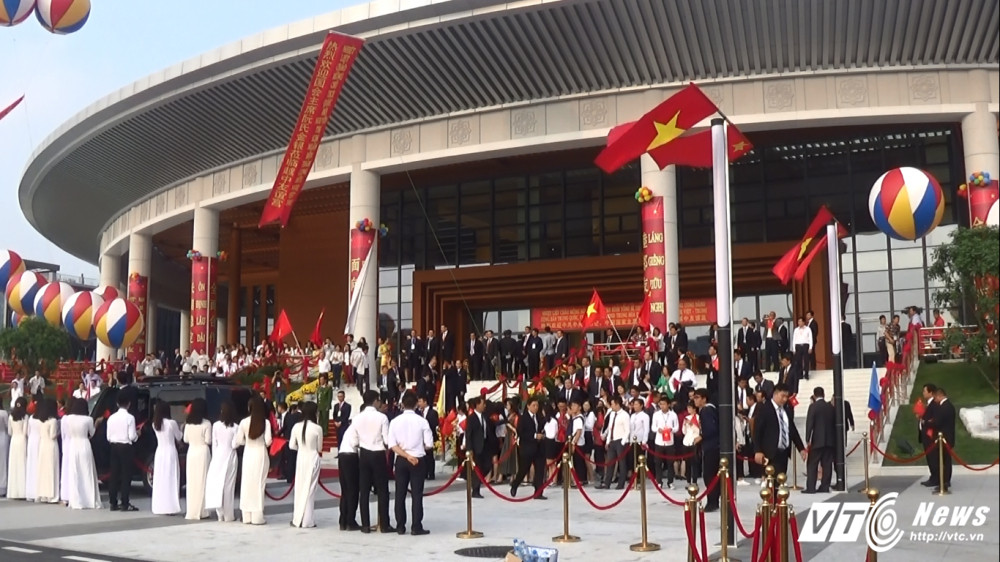 23547119_1180680575368470_1358788637_o 3