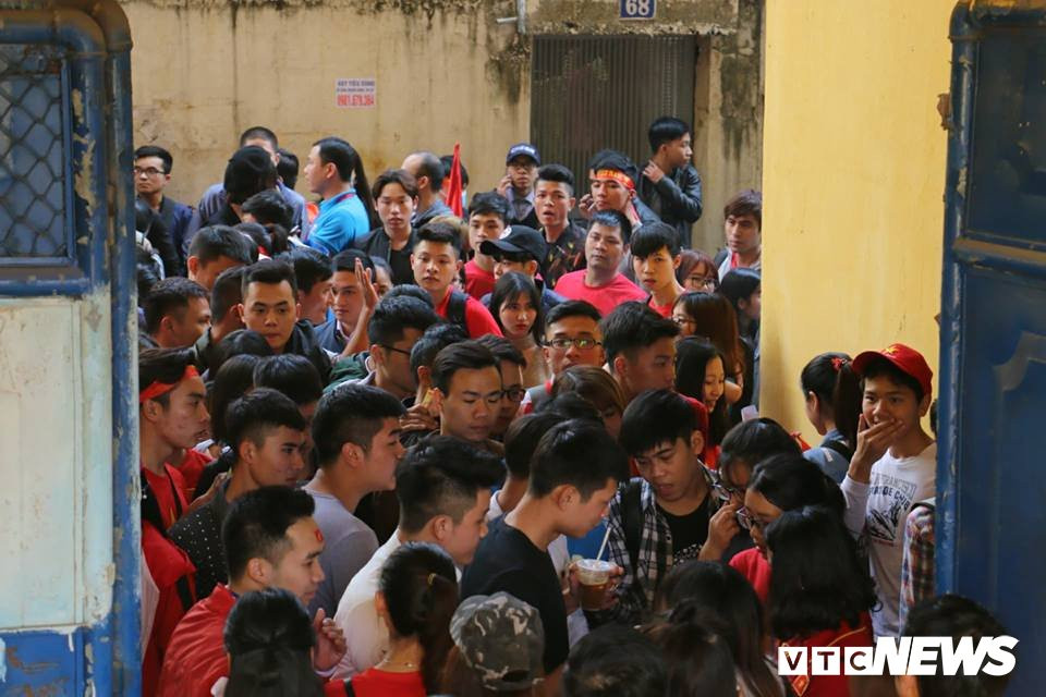 27153047_1702558393140993_729807717_n 37