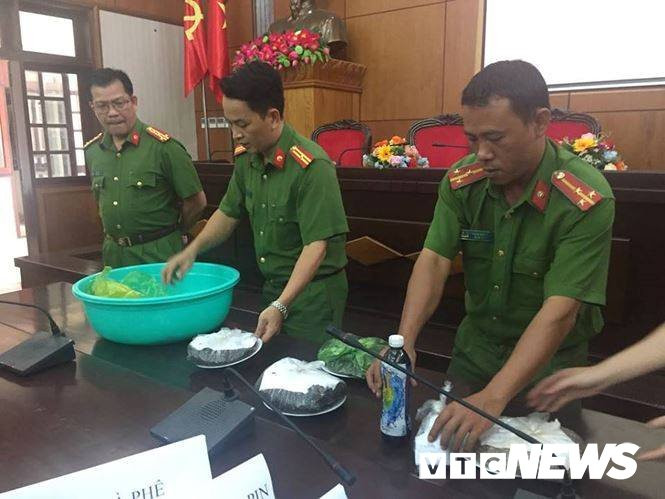 31301971_551558171908261_6444797752785240064_n-5-1631567 10