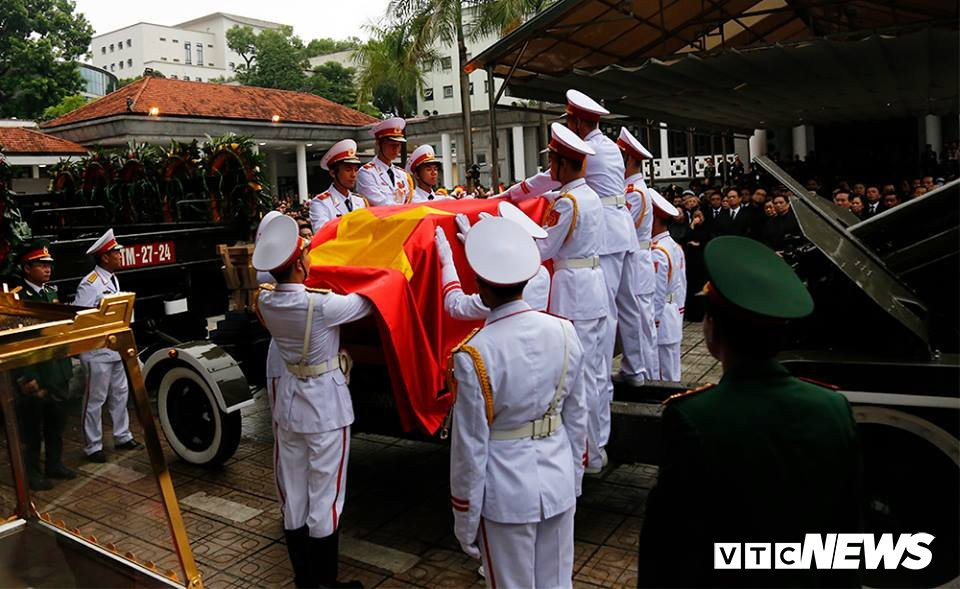 42604046_326213991481369_2156313894602145792_n 18