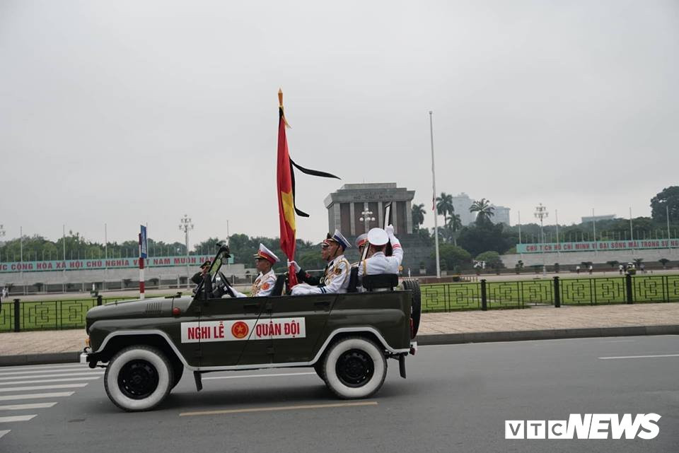 42619813_333508880544539_7889354979968811008_n 39