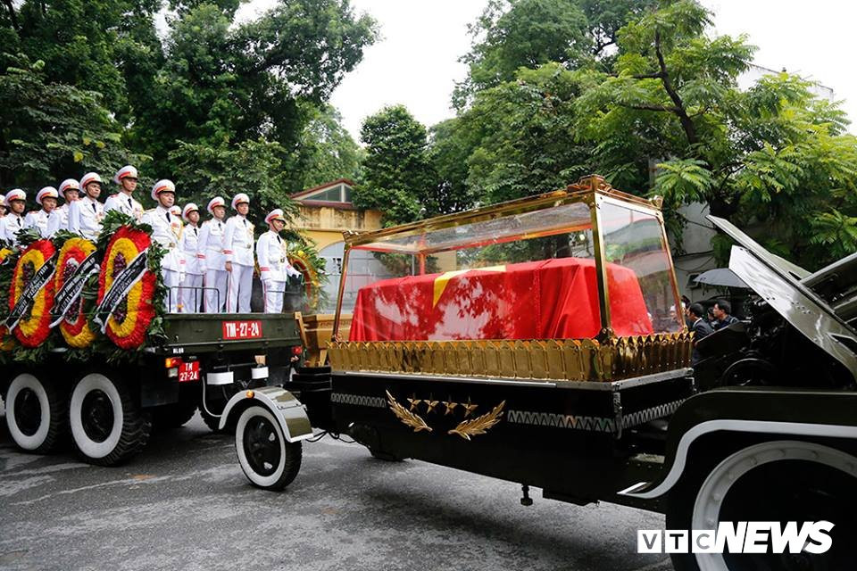 42650644_170505087158692_6226469468319514624_n 15