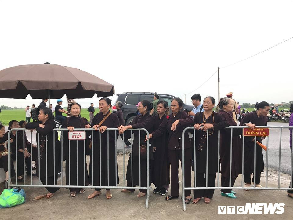 42663238_861882127350740_6104931974130958336_n 32