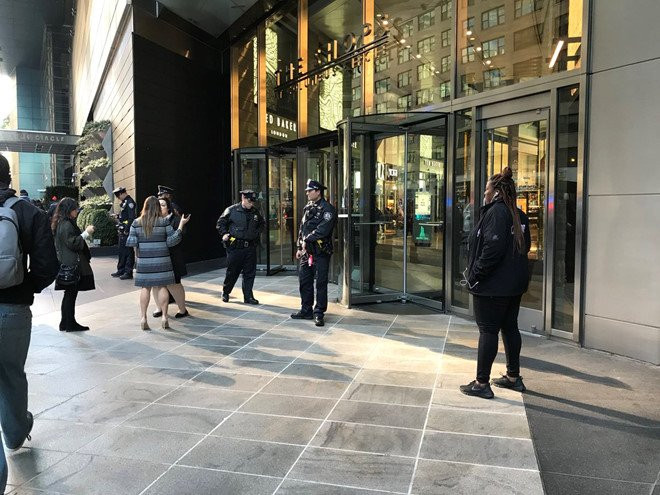 Phat hien bom gui toi Nha Trang cung van phong cua Clinton va Obama hinh anh 2