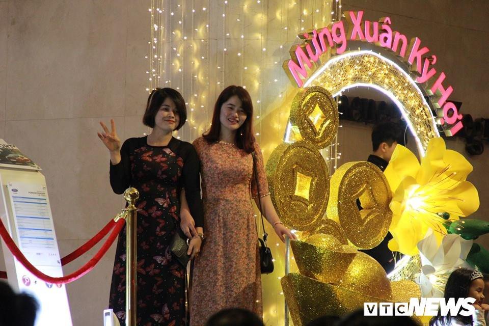 51187704_293596094662725_2360603249532207104_n 16