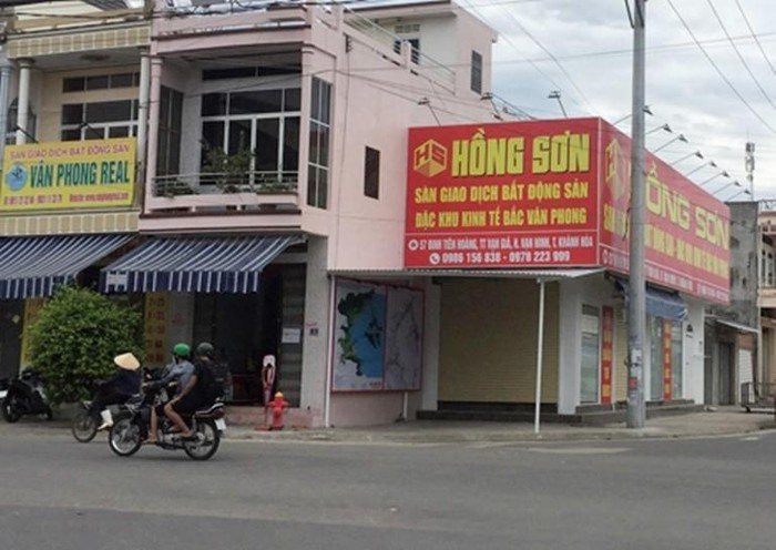 29728ed75596bcc8e587 3