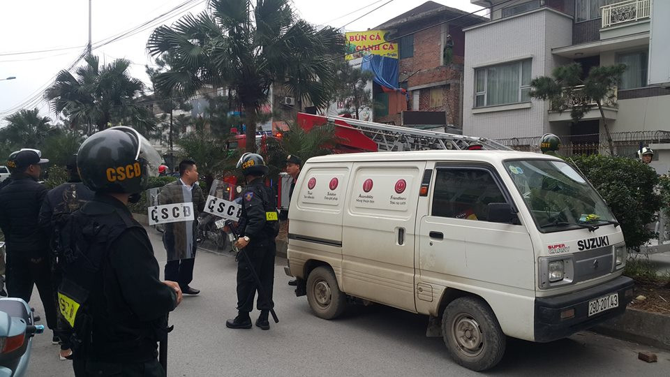 khong_che_ke_ngao_da