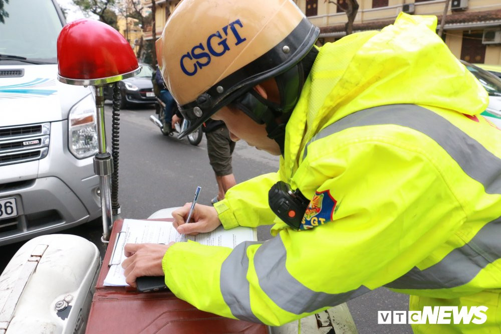 c5347872347cd6228f6d 9