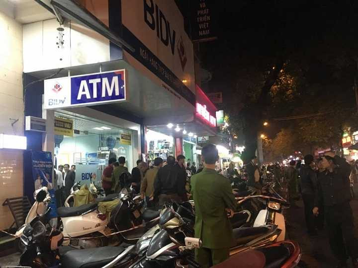 15322418_1186903174733068_925055785_o-1951