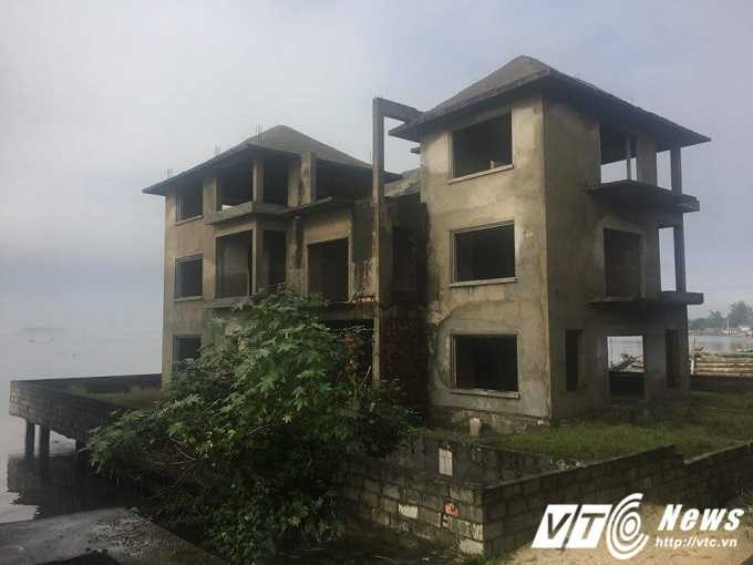 15666097_1207130946043624