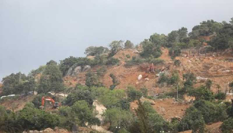 lum-xum-rung-son-tra-bi-pha-tuong-quan-doi-lo-ngai_181523902