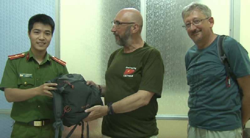 e175af58-f8b1-4fc4-add7-6ba8f65f4d3a