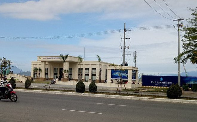 photo1512538668532-1512538670673