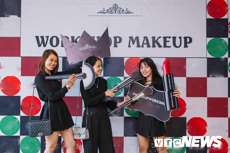 27043213_1404877376324074_69815719_n 13