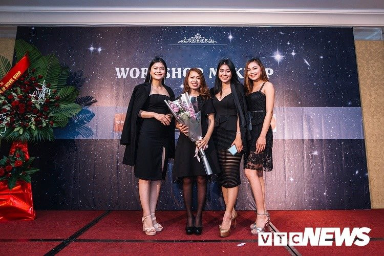 27044918_1404872892991189_1927329730_n 12