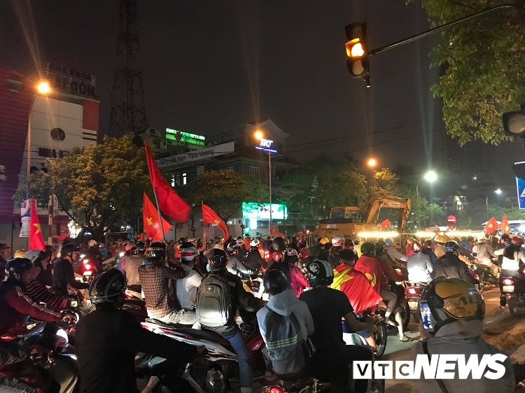 27265186_1625416254215089_1984199646_o