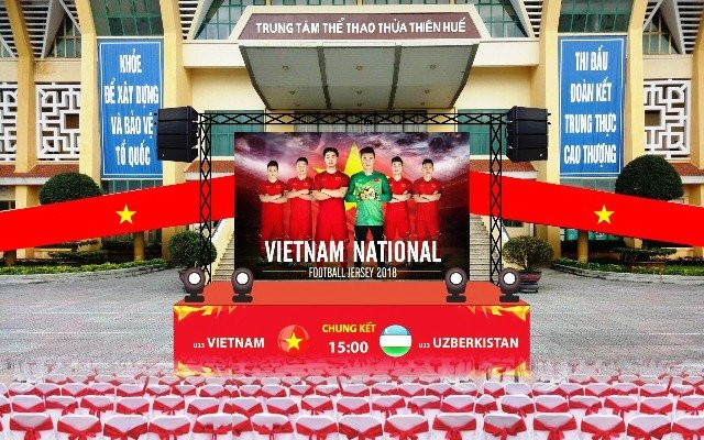 san-khau-ha-huy-tap-hue